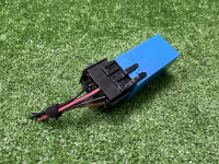 BMW / ALPINA B10 / Реле