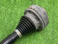 Audi / A4 / Приводной вал