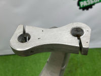 Audi / A6 / Кулак поворотный