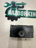 Audi / Q5 / блок подавления помех