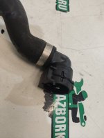 Mercedes-Benz / E-Class / Патрубок охлаждения