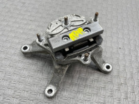 Audi / A4 / Кронштейн АКПП