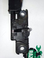 Audi / A6 / Замок багажника