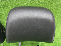 BMW / 3-Series / Подголовник сиденья