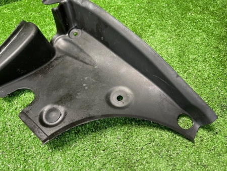 BMW / M6 / Водосток