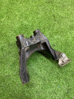 Audi / A5 / Кронштейн