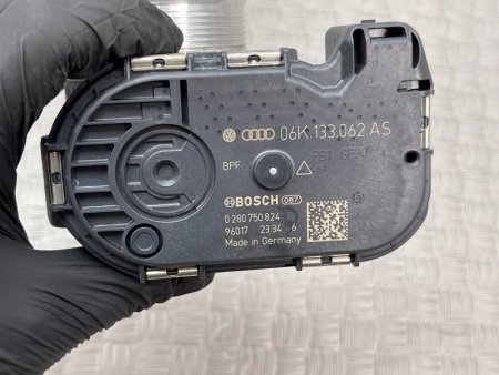 Audi / A6 / Дроссельная заслонка