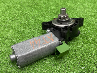 Audi / A4 / Моторчик регулировки высоты сиденья