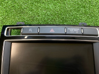 Volkswagen / Touareg / Дисплей мультимедиа Volkswagen / Touareg / Дисплей мультимедиа