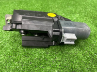 Volkswagen / Touareg / Замок багажника