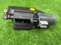 Volkswagen / Touareg / Замок багажника