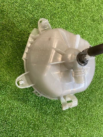 Audi / A6 / Бачок расширительный