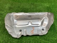 Volkswagen / Touareg / теплозащитный экран Volkswagen / Touareg / теплозащитный экран