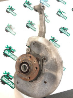 Audi / A4 / Кулак поворотный