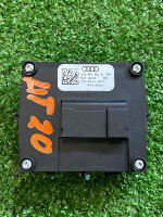 Audi / Q7 / Кнопка складывания сиденья