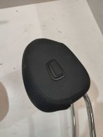 BMW / X5 / Подголовник сиденья