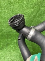 Volkswagen / Touareg / Трубка системы охлаждения