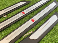 Audi / A6 / Накладка порога S-Line