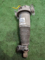 Audi / Q7 / Пневмостойка