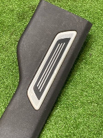 Volkswagen / Touareg / Накладка порога R-LINE Volkswagen / Touareg / Накладка порога R-LINE