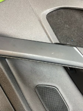 Volkswagen / Golf / Обшивка двери