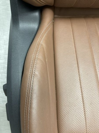 Audi / A6 / Комплект сидений