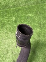 Audi / Q8 / Трубка радиатора