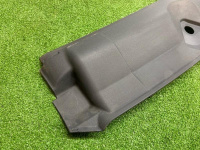 Audi / A5 / Накладка замка капота