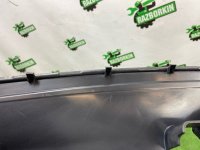 Audi / Q7 / Накладка замка капота