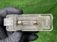 BMW / ALPINA B10 / Плафон подсветки салона