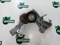 Mitsubishi / Outlander / Кронштейн генератора