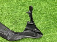 Audi / Q7 / Накладка крыла