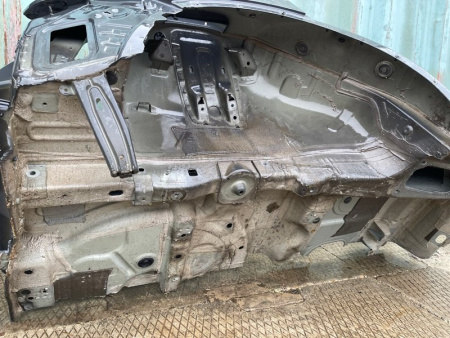 Volkswagen / Tiguan / Крыло