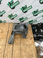 BMW / 1-Series / Лонжерон