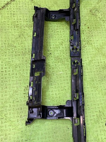 BMW / X1 / Кронштейн бампера