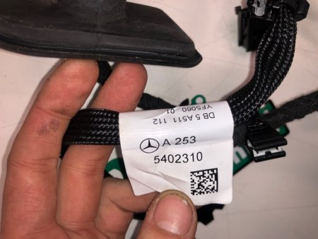 Mercedes-Benz / GLC 250d 4-matic / Проводка двери
