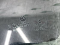 BMW / 3-Series / Стекло двери