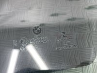 BMW / 3-Series / Стекло двери