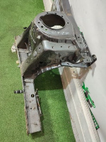 BMW / X1 / Лонжерон