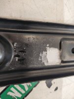 Porsche / Cayenne / кронштейн передней панели (телевизора)