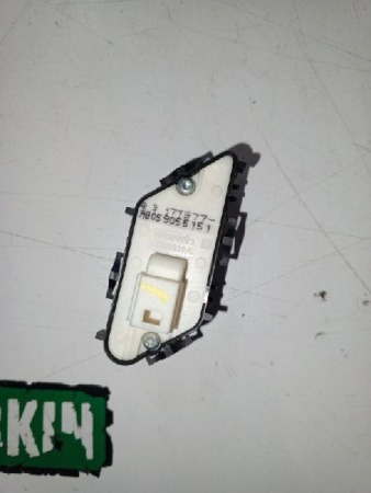 Mercedes-Benz / GLC 250d 4-matic / Кнопка центрального замка