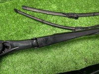 BMW / 3-Series / Поводок дворников