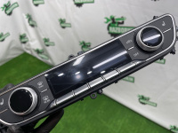 Audi / A4 / Монитор и блок климата