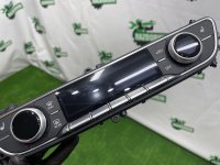 Audi / A4 / Монитор и блок климата