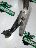 Audi / A6 / Кронштейн крыла