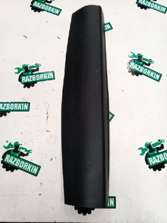 Mitsubishi / Outlander / Обшивка двери багажника