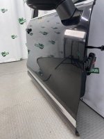 Volkswagen / Touareg / Дверь боковая