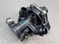 Audi / A4 / Помпа с термостатом