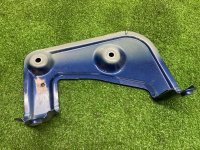 BMW / X5 / Кронштейн крыла