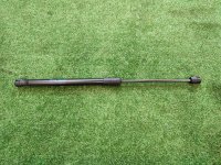 Audi / Q5 / Амортизатор капота